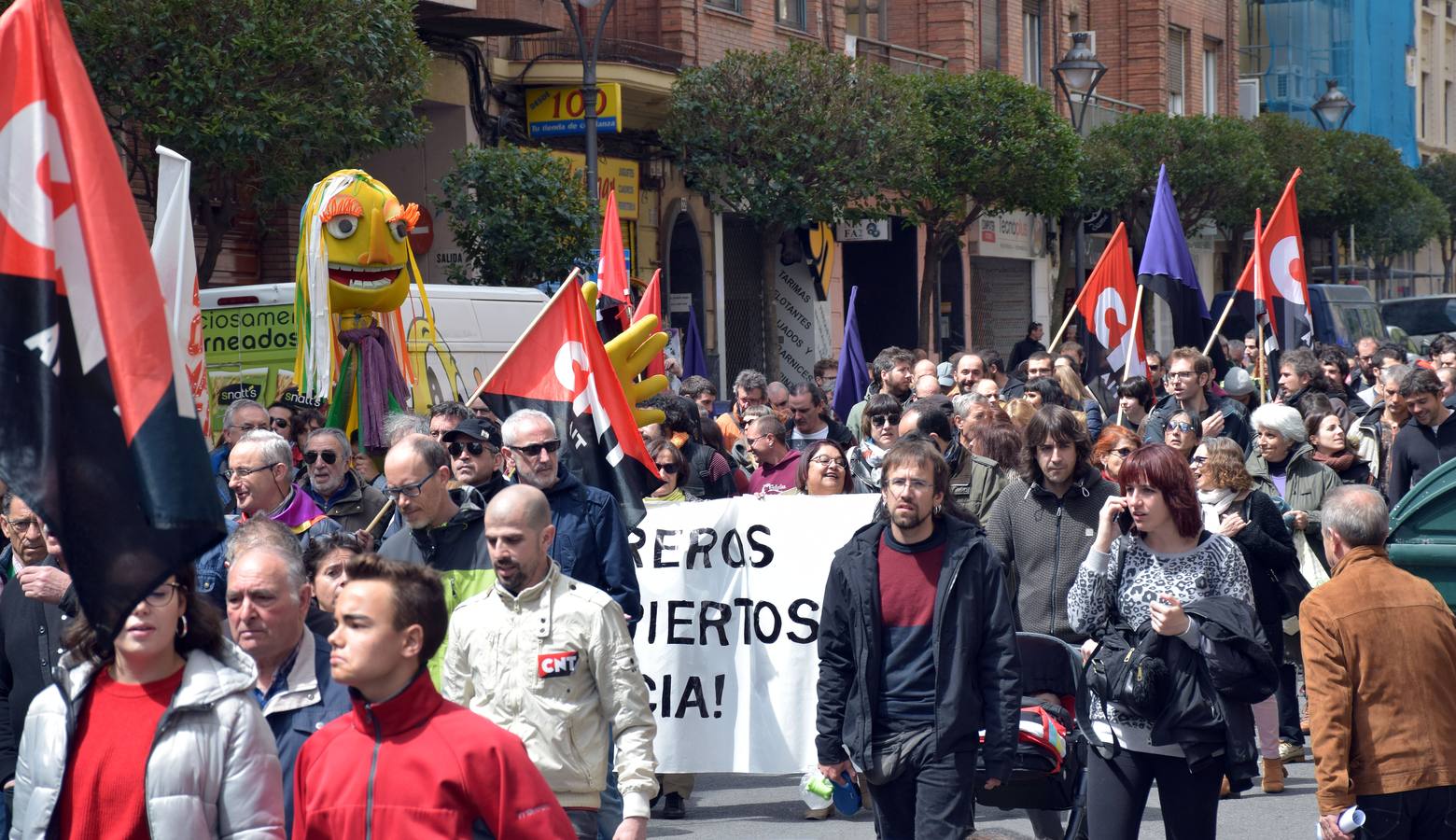 Fotos: Manifestación por el Primero de Mayo de la CNT