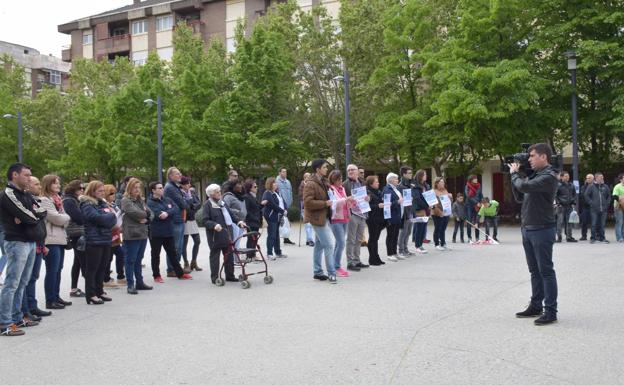 Galería. Concentración de USO en la plaza Primero de Mayo de Logroño 