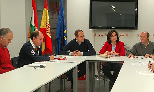 El PSOE apoya las reivindicaciones de la plantilla de Correos