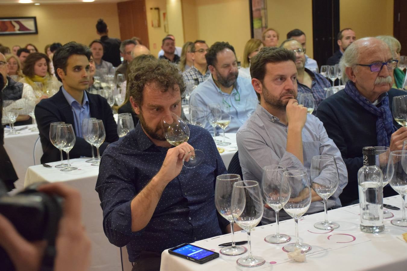 Félix Martínez, de Bodegas Martínez Corta, presentó sus vinos en el Club de Catas de lomejordelvinoderioja.com.