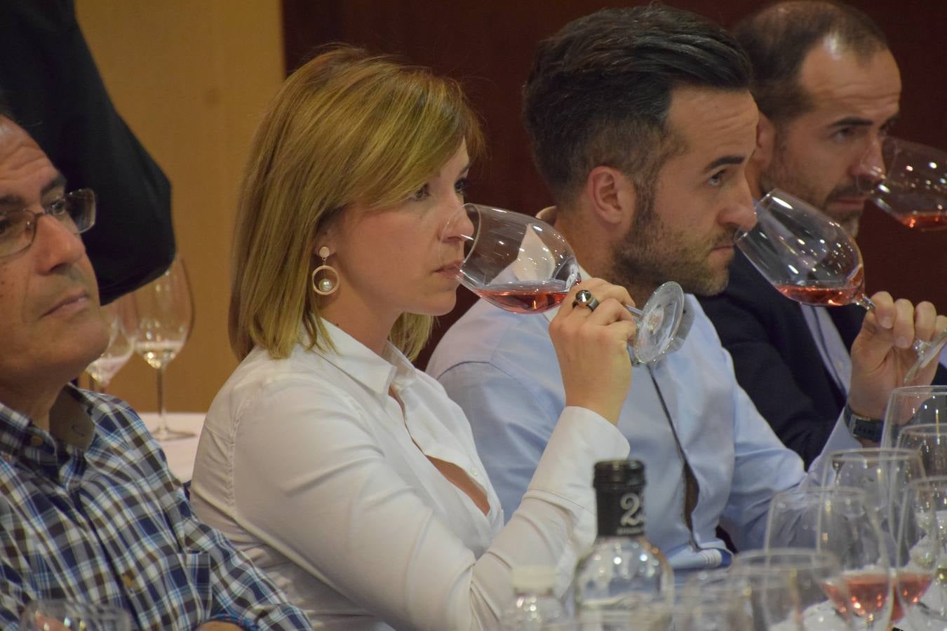 Félix Martínez, de Bodegas Martínez Corta, presentó sus vinos en el Club de Catas de lomejordelvinoderioja.com.