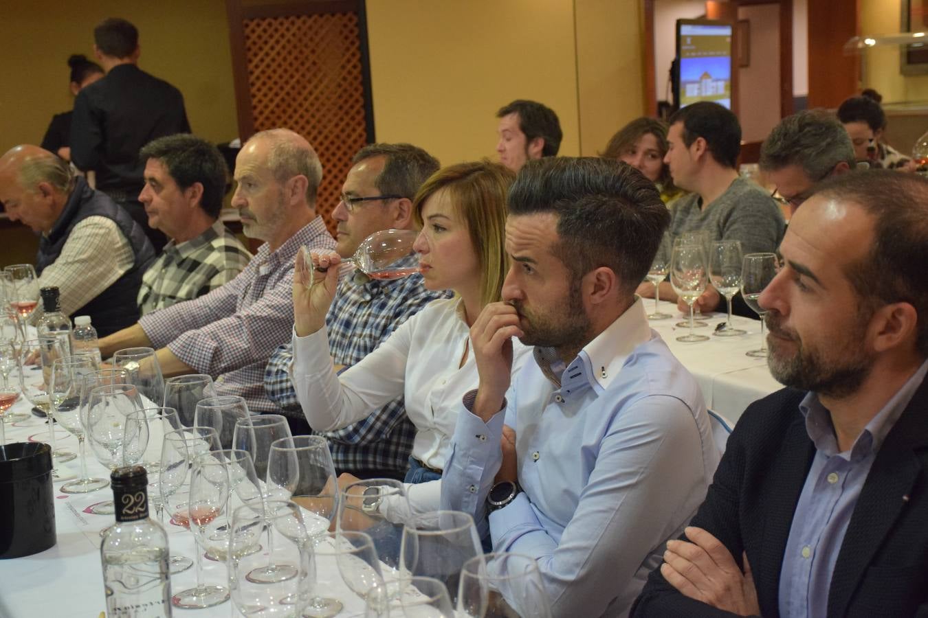 Félix Martínez, de Bodegas Martínez Corta, presentó sus vinos en el Club de Catas de lomejordelvinoderioja.com.