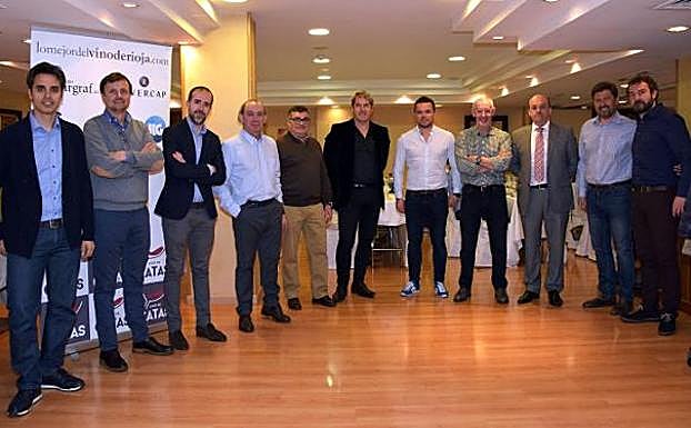 Los patrocinadores del club: Argraf, Tonelería Quercus, Rivercap, Calcco, JIG, Smurfit Kappa, Brener Energy Brokers y el Hotel Gran Vía de Logroño.