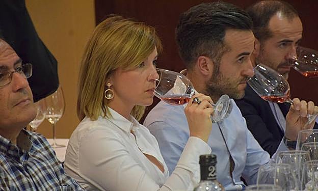Un momento de la cata.