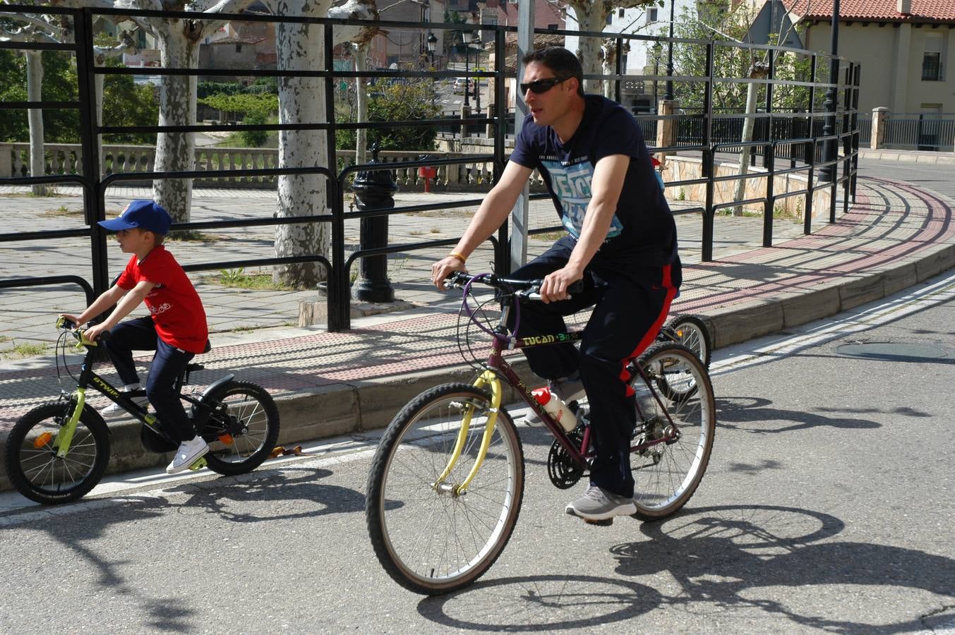 386 cicilistas participaron en el décimo quinto Día de la Bicicleta de Cervera, organizado por la AMPA de Primaria.