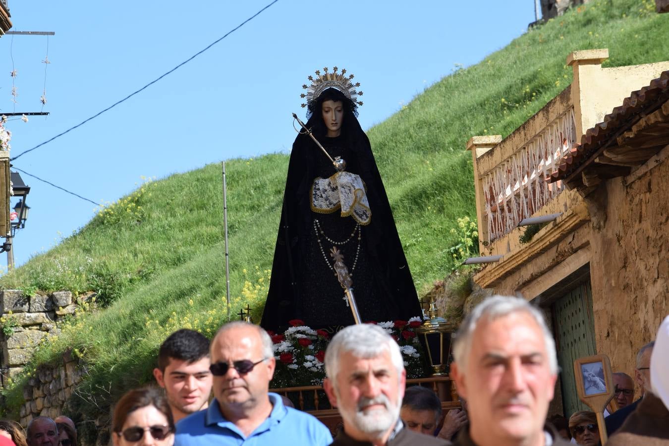 Fotos: La devoción cotidiana de San Vicente