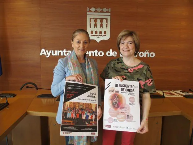 Lourdes Estívariz y Paloma Corres presentaron el concierto. :: l.r.