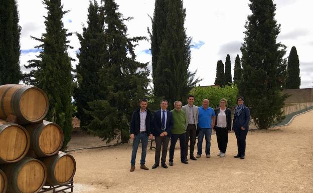 Visita de Carlos Cuevas a Cordovín. 