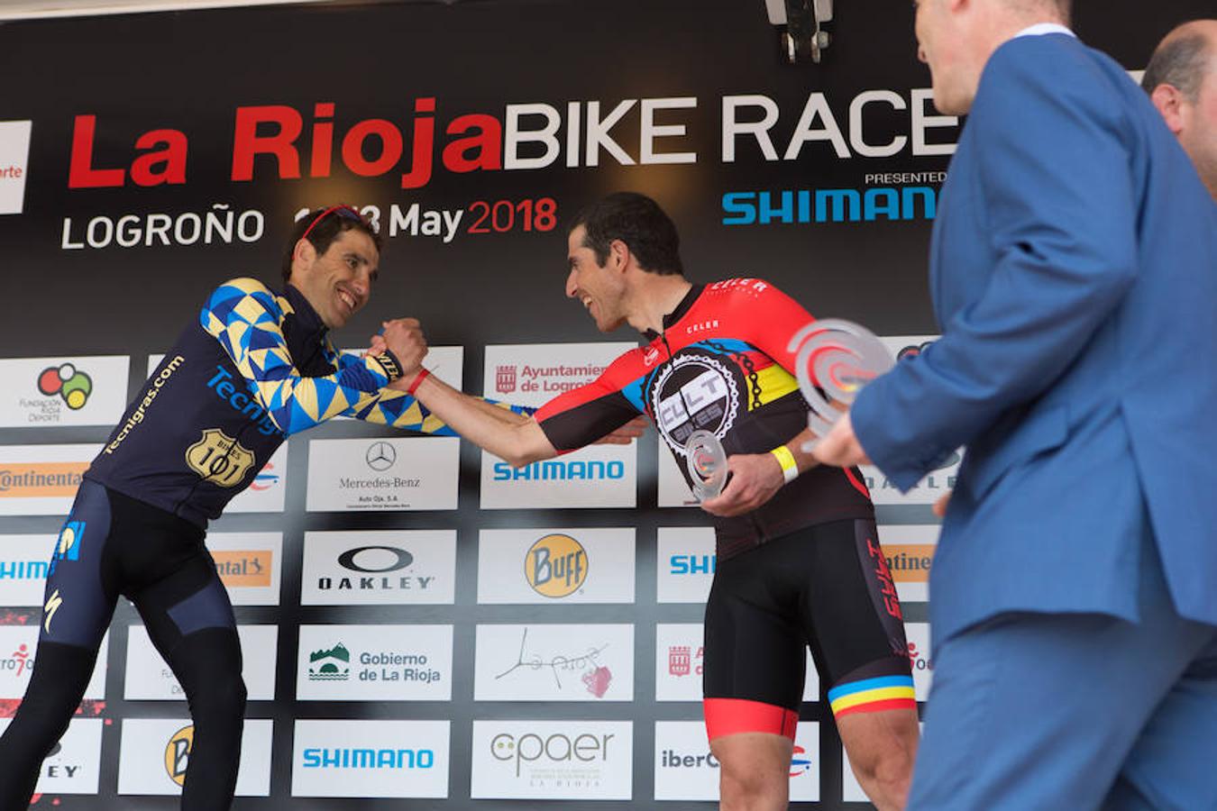 El corredor holandés Mathieu Van der Poel, uno de los ciclistas más polivalentes del pelotón internacional, ha sido hoy el vencedor de la primera etapa de La Rioja Bike Race. La carrera femenina no ha tenido más historia que el dominio de la favorita, Claudia Galicia.
