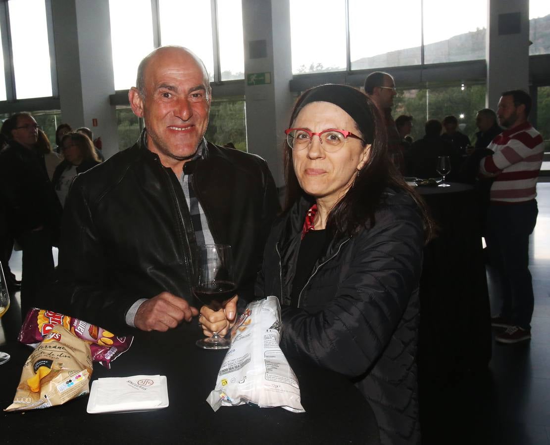 La cantante canaria presentó ayer su nuevo disco en Riojafórum.