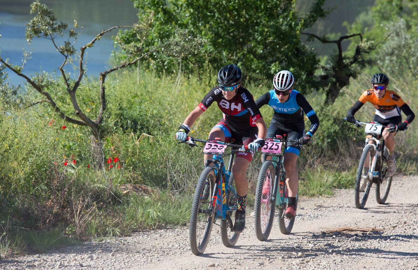 Fotos: La Rioja Bike Race - Tercera etapa: El paso por el meandro de Mantible