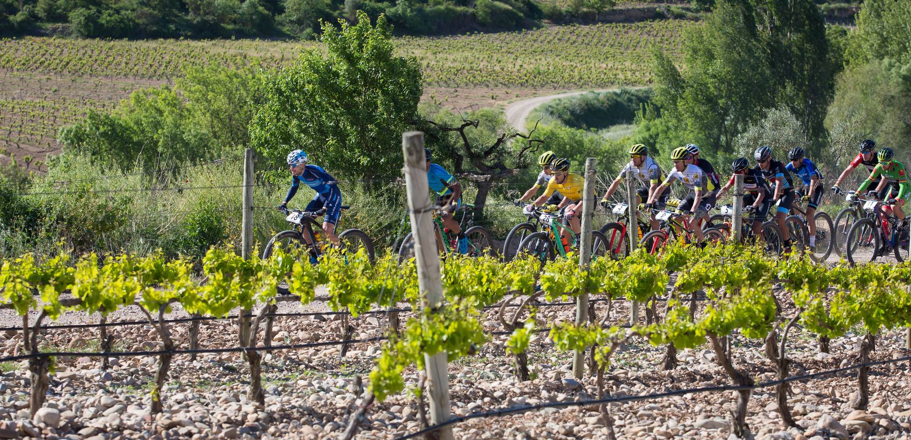 Fotos: La Rioja Bike Race - Tercera etapa: El paso por el meandro de Mantible