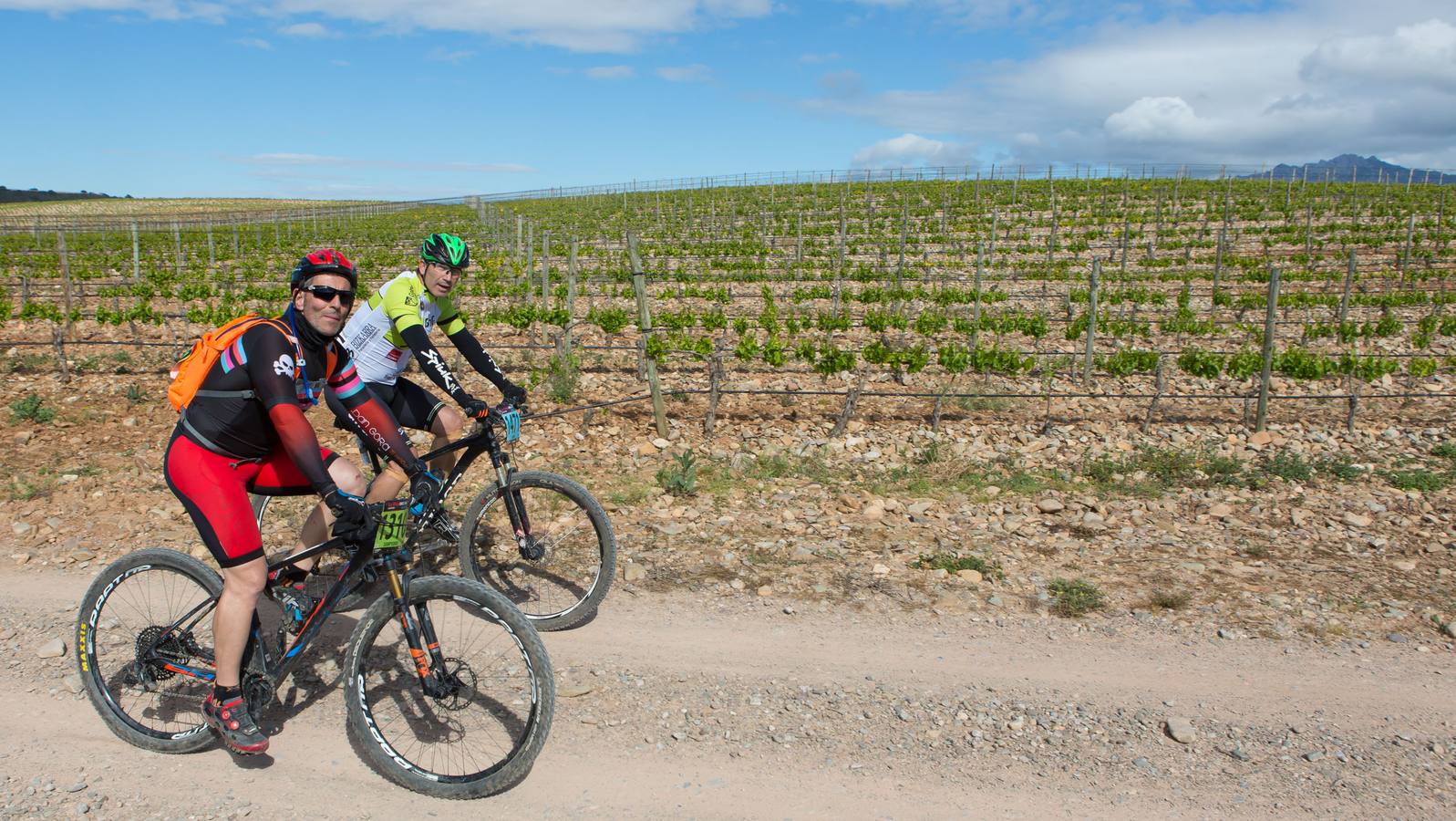 Fotos: La Rioja Bike Race - Tercera etapa: El paso por el meandro de Mantible