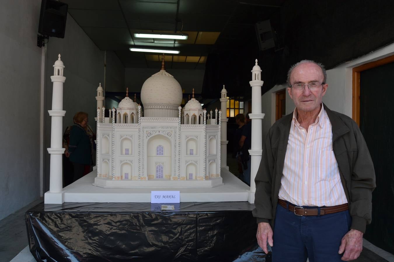 Fotos: Jaime Fernández realiza maquetas de los edificios más singulares derl mundo