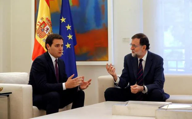 El Gobierno relativiza el choque con Rivera en Cataluña tras su paso por la Moncloa