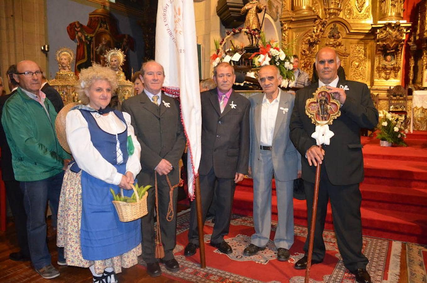 La procesión de San Isidro en Calahorra ha representado uno de los actos más emblemáticos de la celebración del patrón de los agricultores. No han faltado ruegos para una fecunda cosecha en la huerta local.