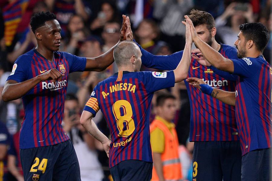 Último partido de la temporada en el Camp Nou para un Fútbol Club Barcelona que ha vivido la despedida de Andrés Iniesta y que no ha podido batir el récord de los 6.000 goles, al ganar por un solo tanto a la Real Sociedad