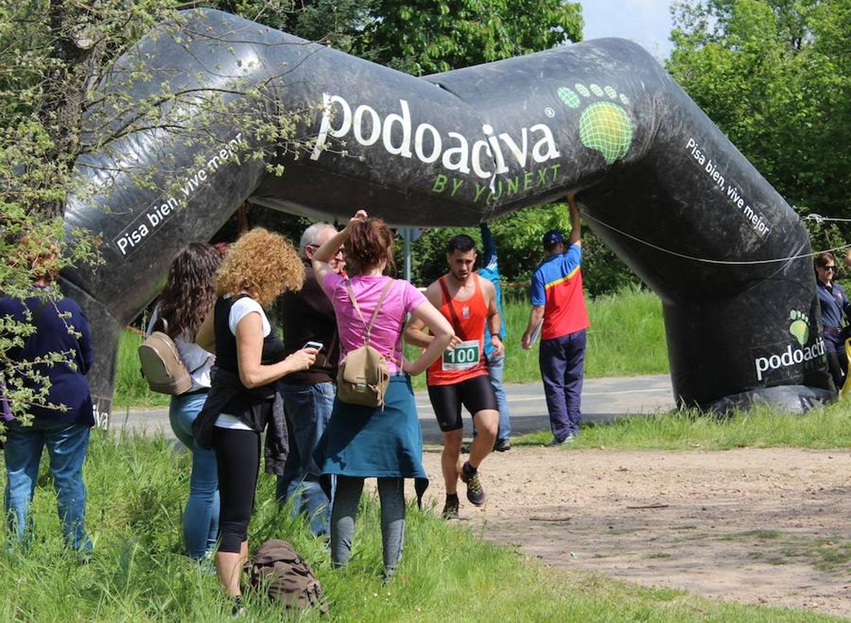 Imágenes correspondientes al Duatlón Cross Carrasquedo que se ha celebrao en Grañón y que ha sido valedero para el Campeonato de La Rioja de la modalidad. El día ha sido óptimo para la celebración de la prueba deportiva sobre un trazado de 6km-22km y 3km.