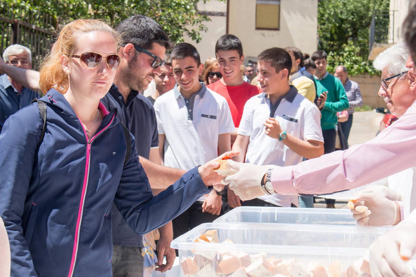 Gallinero de Rioja apunta a verano con su romería, la primera que se realiza tras las fiestas patronales de Santo Domingo. Después seguirán otras dos, ambas con destino a la ermita de Las Abejas.