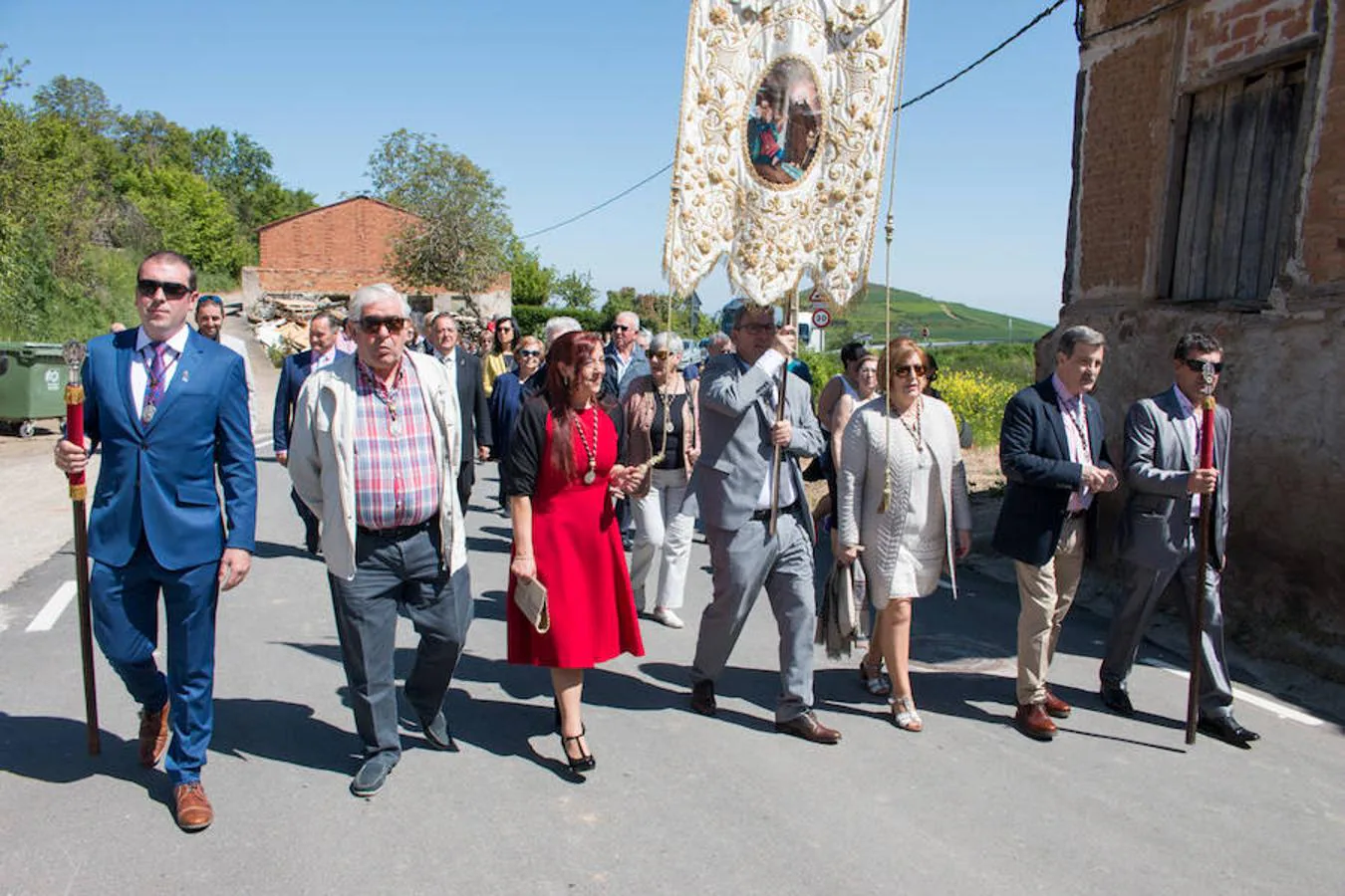 Gallinero de Rioja apunta a verano con su romería, la primera que se realiza tras las fiestas patronales de Santo Domingo. Después seguirán otras dos, ambas con destino a la ermita de Las Abejas.