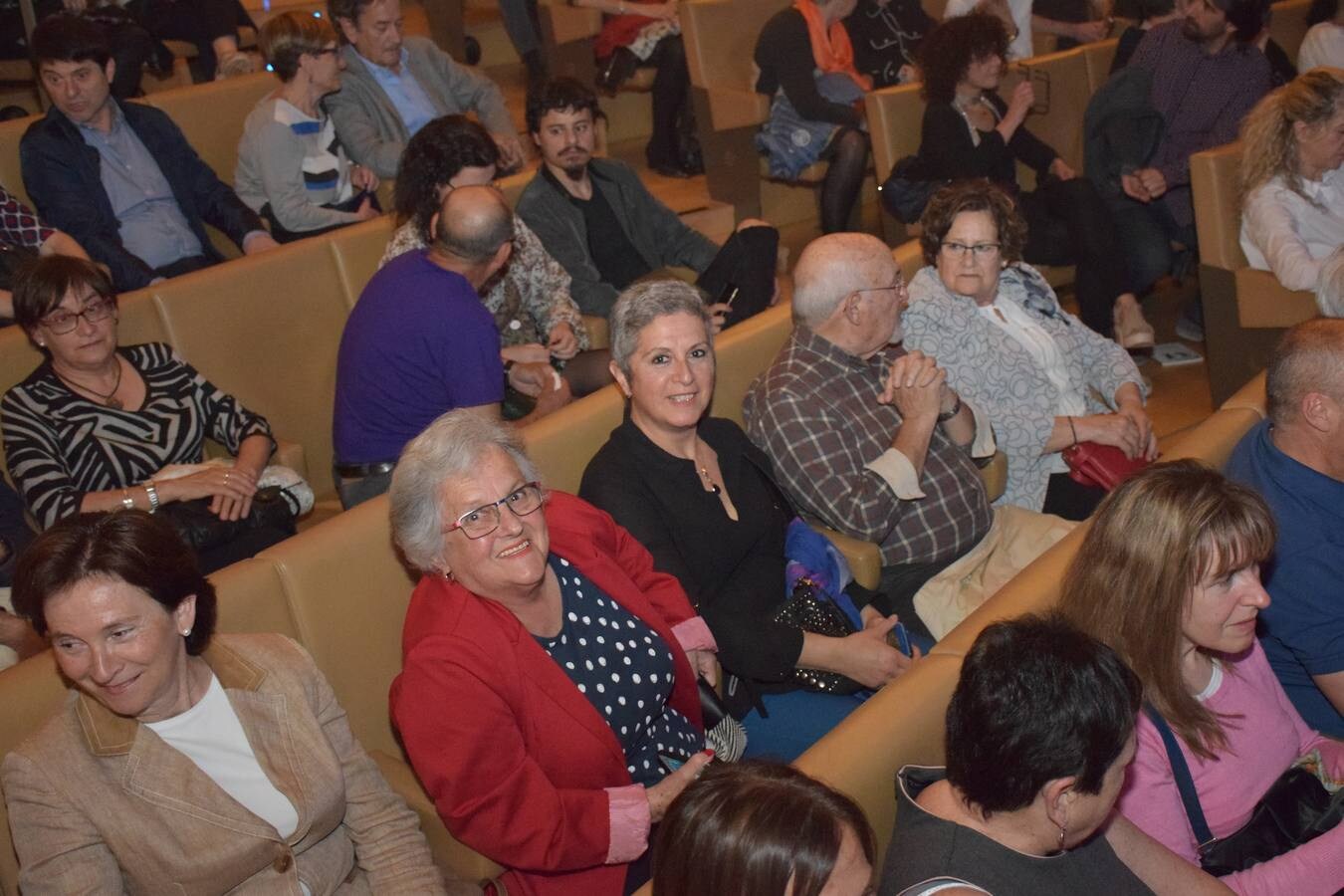 Fotos: Serrat encandila al público de Logroño