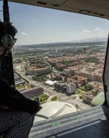 Imagen secundaria 2 - Día de las Fuerzas Armadas: volando en un &#039;Camián&#039;
