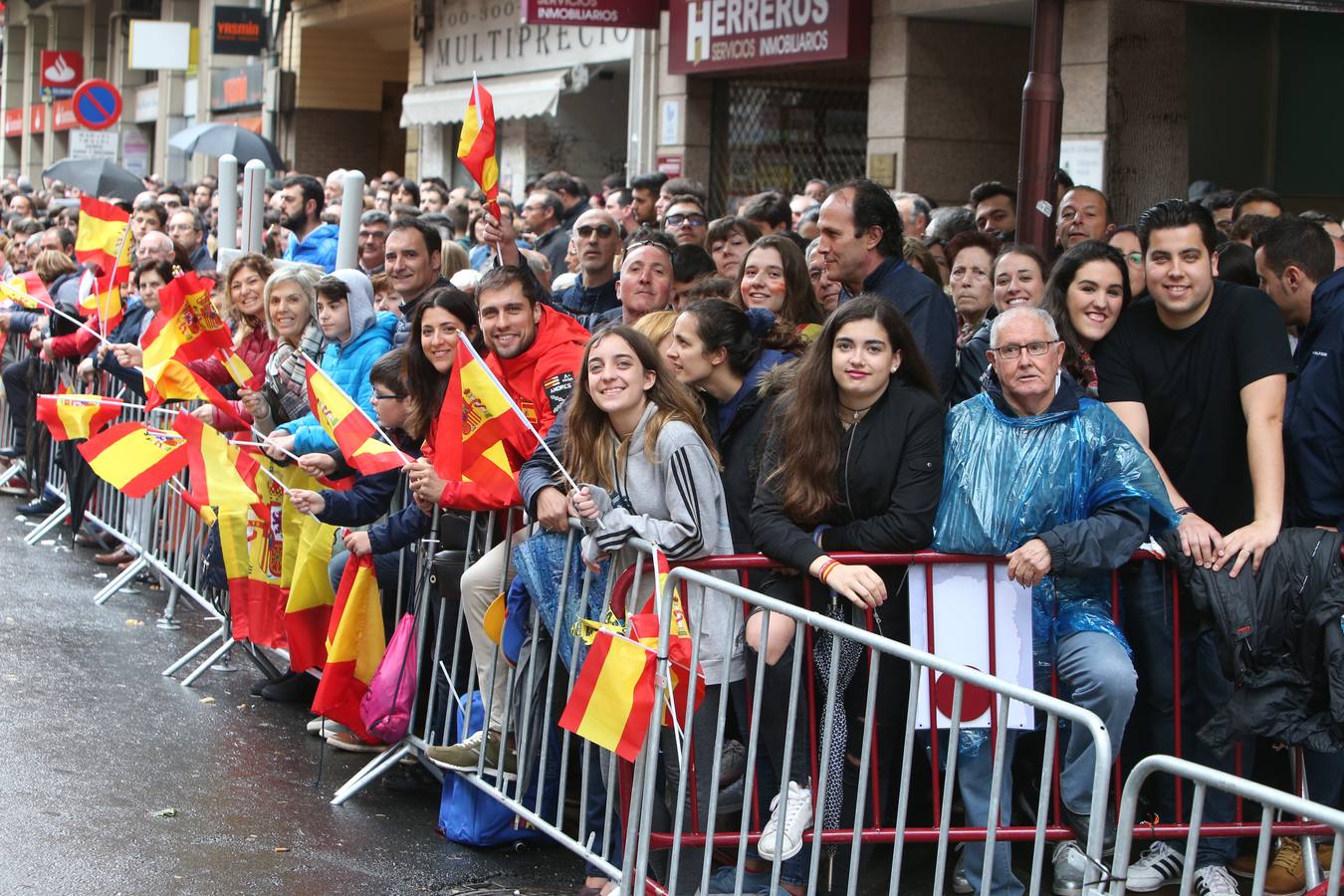 Los logroñeses se agolparon en las calles desde primera hora de la mañana