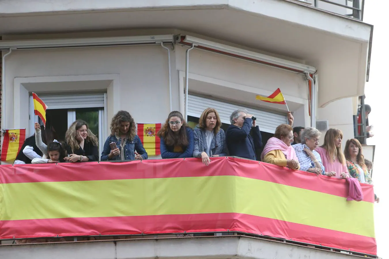 Los logroñeses se agolparon en las calles desde primera hora de la mañana