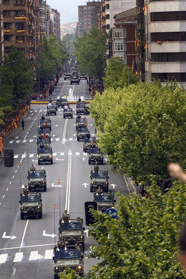 Los Reyes de España presidieron en Logroño el Desfile del Día de las Fuezas Armadas, que reunió a miles de asistentes.