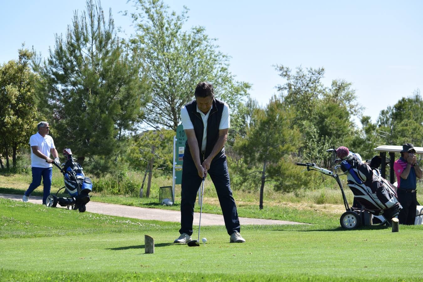 Los participantes disfrutaron de un gran torneo de golf en El Campo de Logroño.