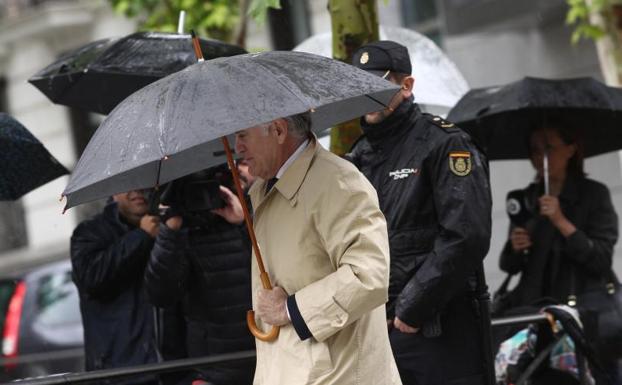 Luis Bárcenas a su llegada a la Audiencia Nacional.