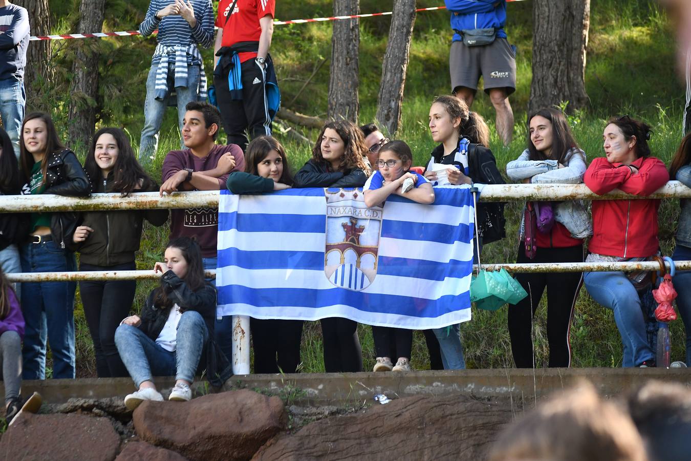 Fotos: La afición del Náxara celebra su paso a la siguiente fase del pla off