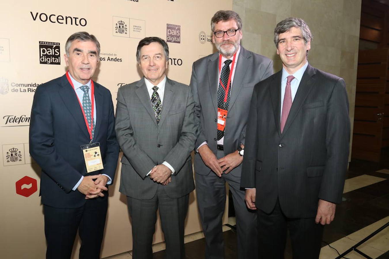 Intensa jornada de reflexión y debate en Chile en torno a las III Jornadas sobre Futuro en Español que se desarrollan en el Auditorio de la Biblioteca de la Universidad de los Andes.