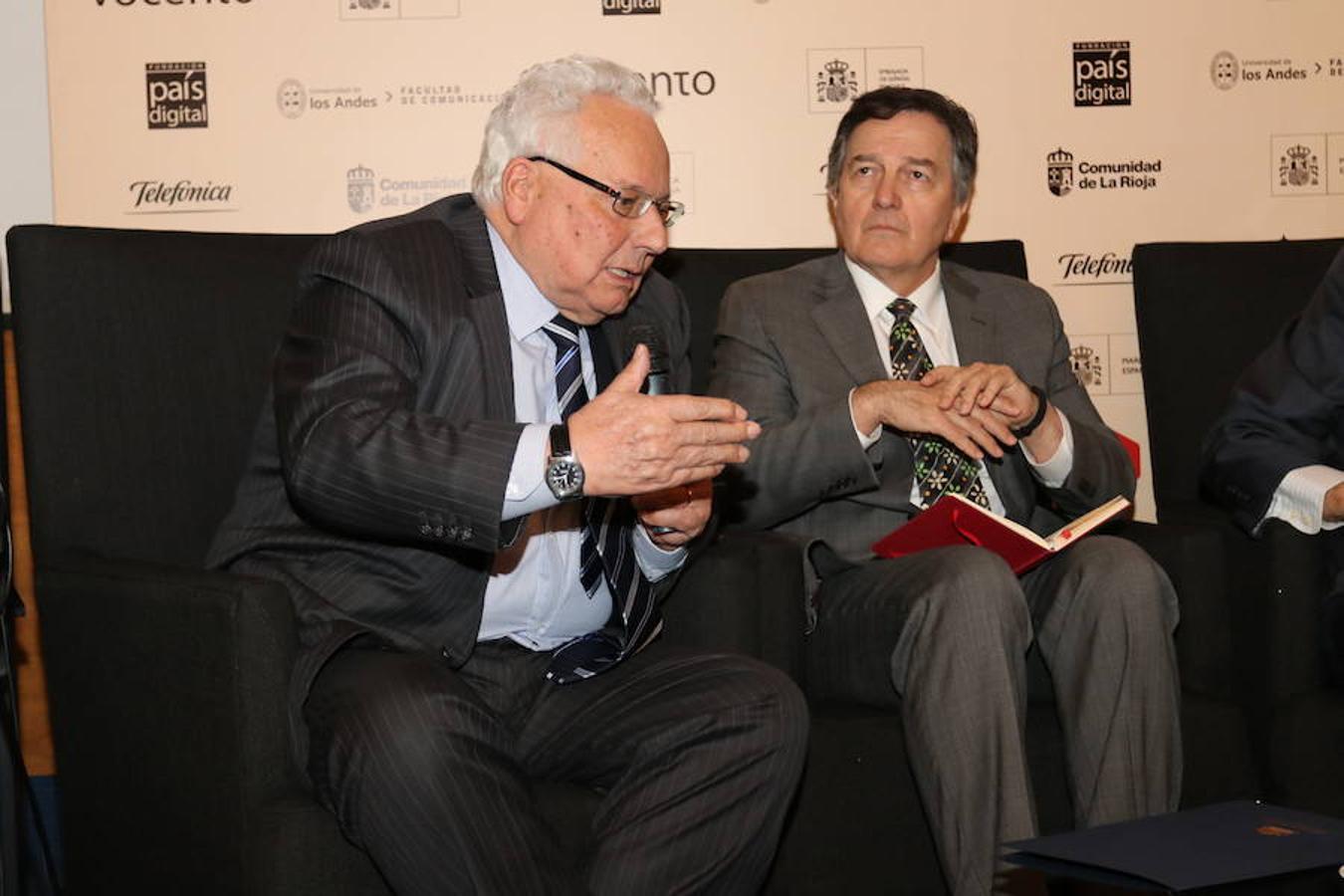 Intensa jornada de reflexión y debate en Chile en torno a las III Jornadas sobre Futuro en Español que se desarrollan en el Auditorio de la Biblioteca de la Universidad de los Andes.