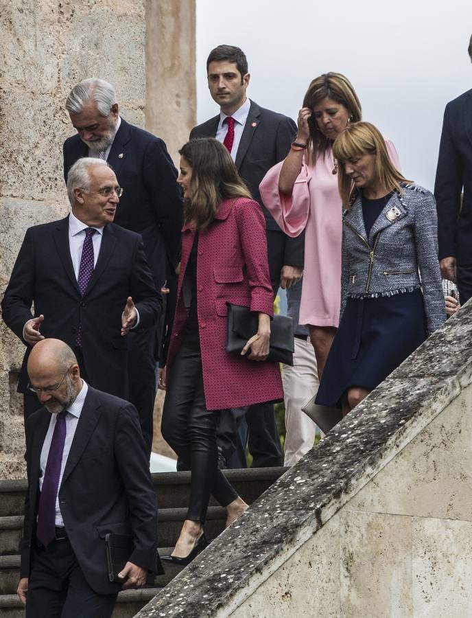 La Reina Letizia inauguró ayer en San Millán el seminario sobre el lenguaje en la era de la posverdad.