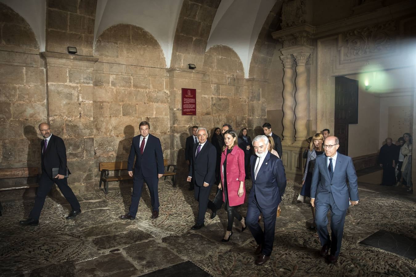 La Reina Letizia inauguró ayer en San Millán el seminario sobre el lenguaje en la era de la posverdad.