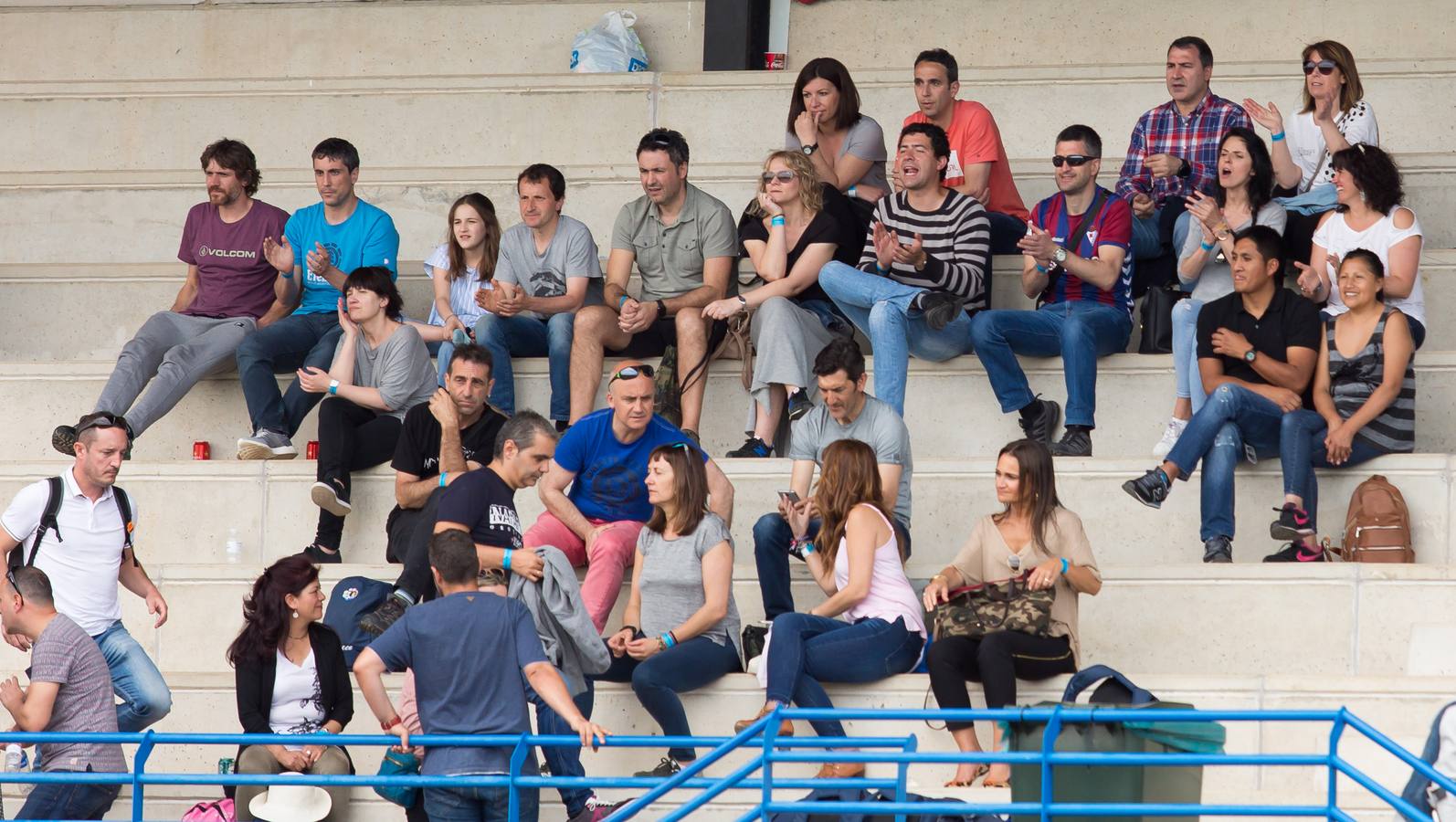 Fotos: El torneo del Comillas congrega a 2.800 niños y 186 equipos en Pradoviejo