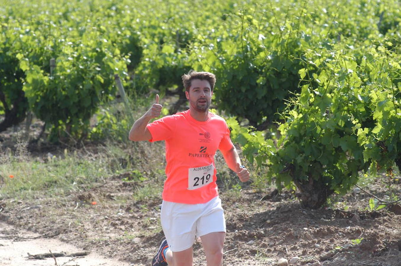 Marcha solidaria y carrera Runners & Wine del sábado por la mañana en Aldeanueva de Ebro.