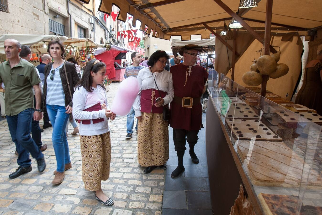 Fotos: Mercados renacentistas por San Bernabé