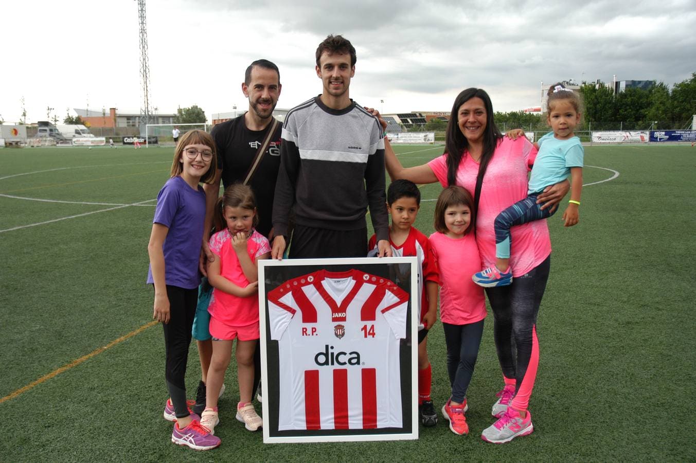 Fotos: El River Ebro homenajea a Llorente y Pardo