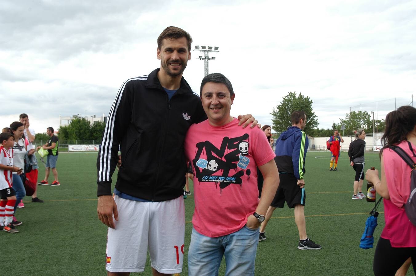 Fotos: El River Ebro homenajea a Llorente y Pardo