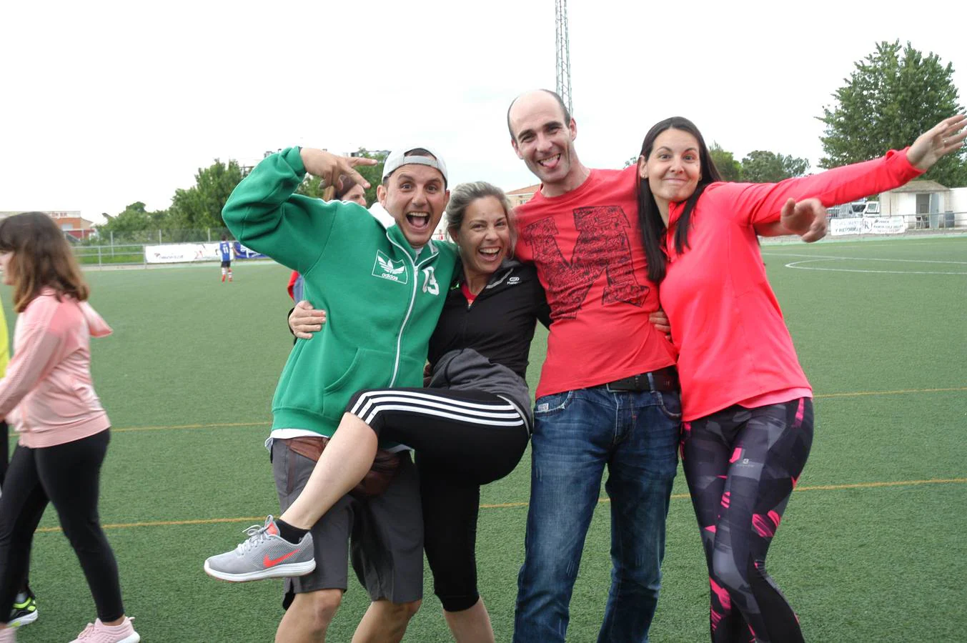 Fotos: El River Ebro homenajea a Llorente y Pardo