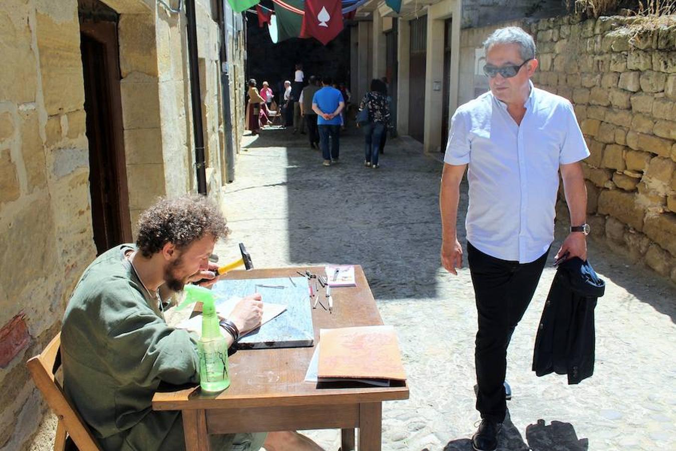 Briones ha vivido la segunda jornada medieval por su calles. Buenas ideas y propuestas de entretenimiento en una localización espectacular como es la monumental localidad riojalteña.