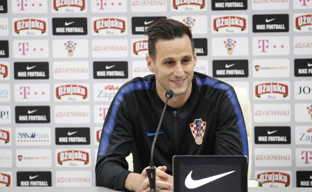 Nikola Kalinic, en rueda de prensa. 