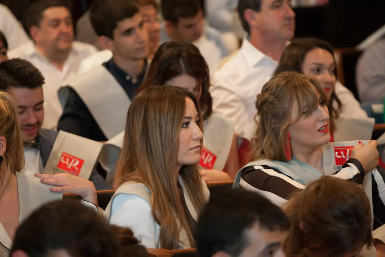 Acto de graduación de la V Promoción de Grado de Enfermería que ha tenido lugar en hospital San Pedro.