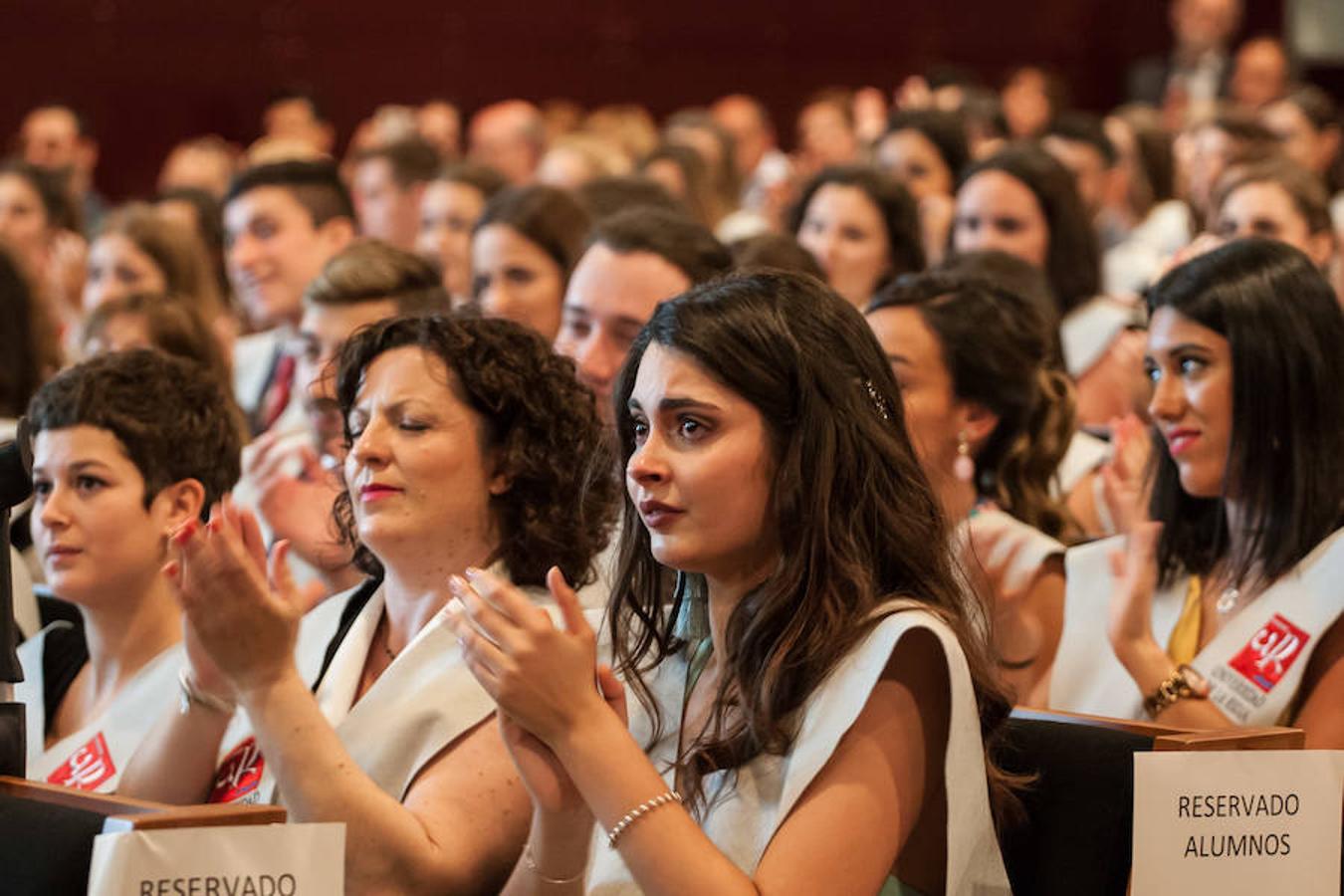 Acto de graduación de la V Promoción de Grado de Enfermería que ha tenido lugar en hospital San Pedro.