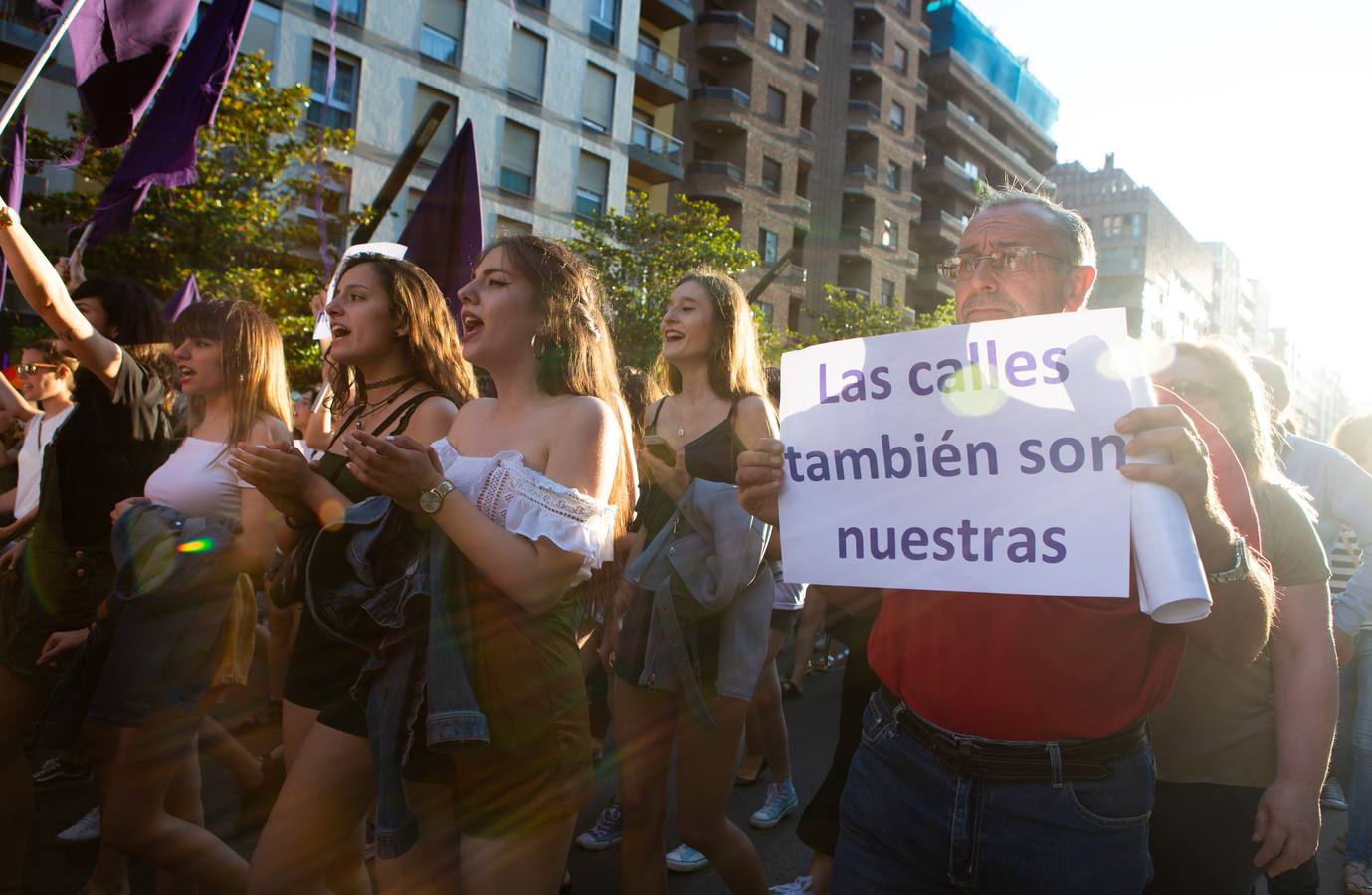 Fotos: Logroño se manifiesta contra la libertad de La Manada