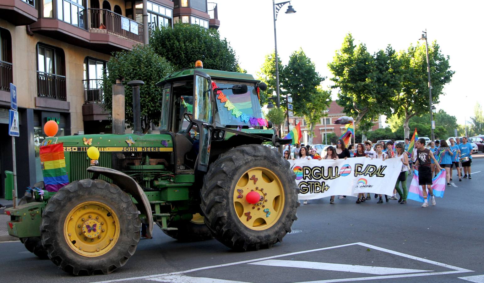 Fotos: Logroño se manifiesta por los derechos del colectivo LGTBI+