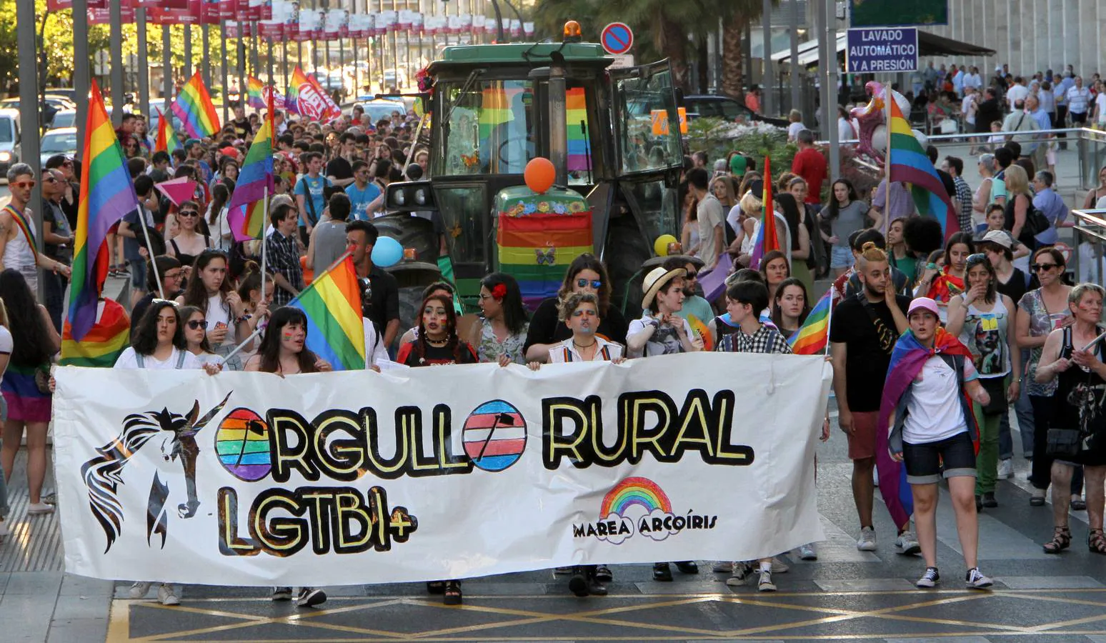 Fotos: Logroño se manifiesta por los derechos del colectivo LGTBI+