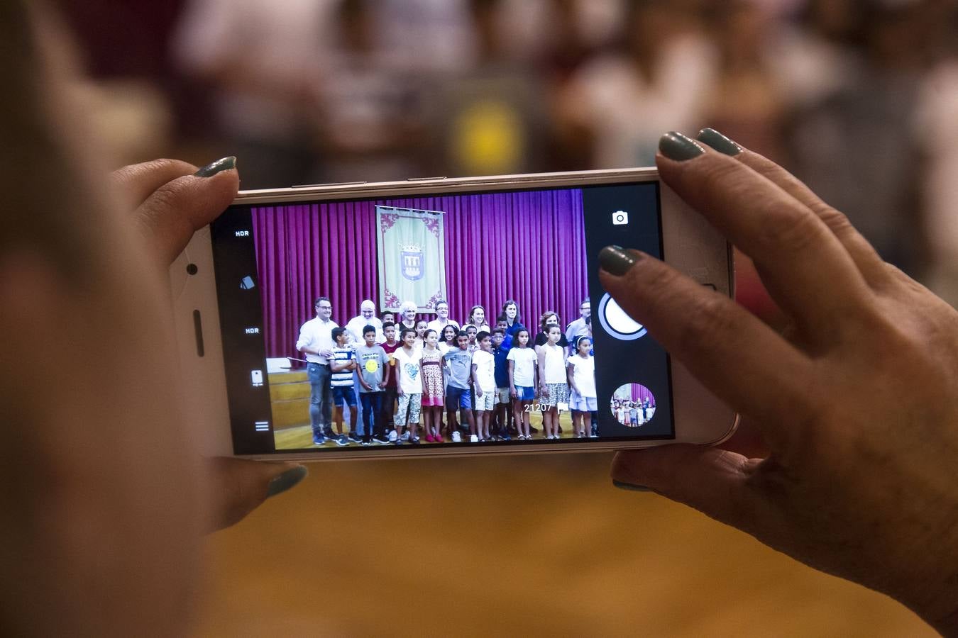 Fotos: El Ayuntamiento de Logroño recibe a 40 menores saharauis del programa &#039;Vacaciones en paz&#039;